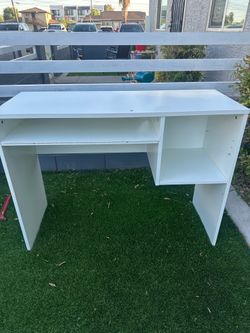 Desk$15
