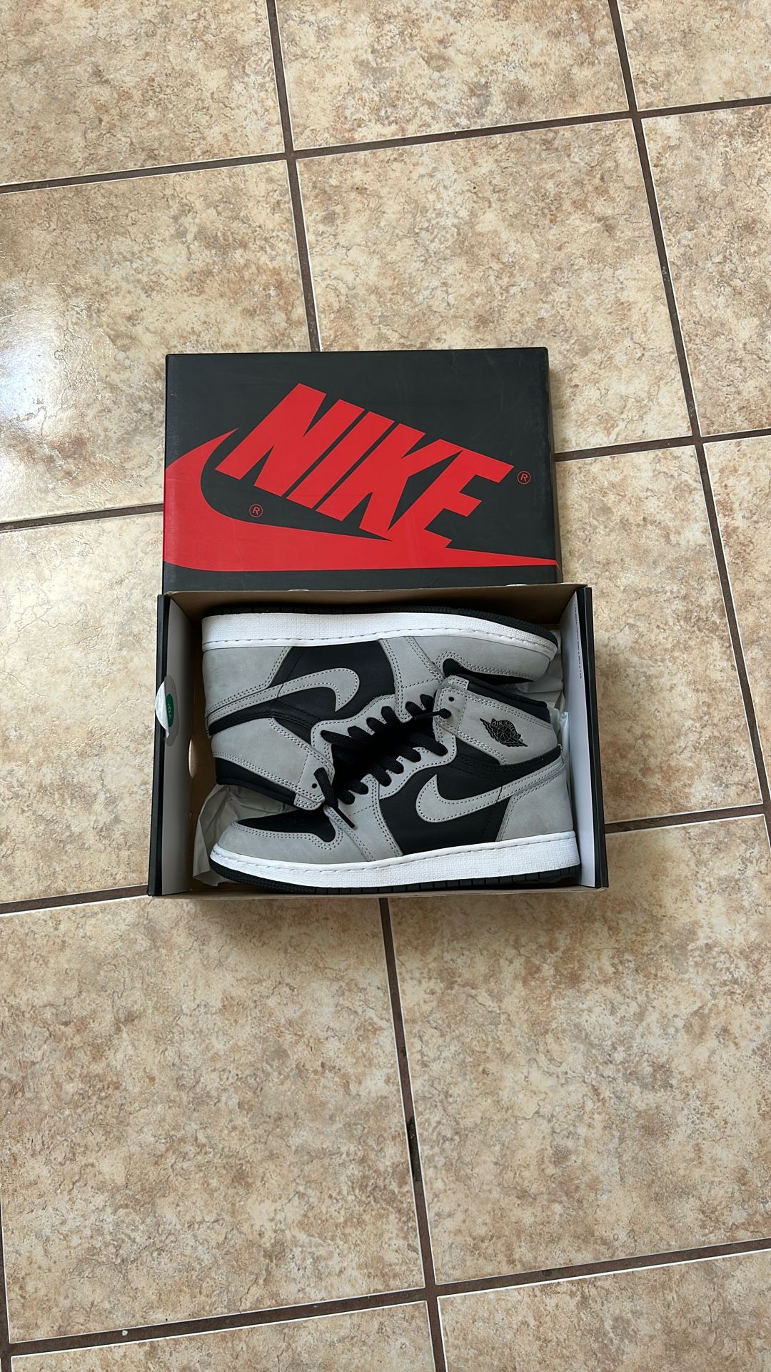Air Jordan 1 Retro High OG Black Smoke Gray Size 6.5Y