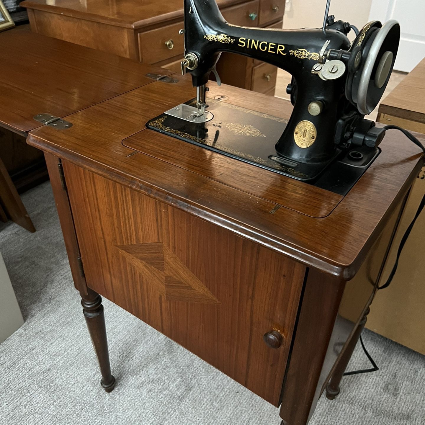 Singer Simple Sewing Machine for Sale in Tempe, AZ - OfferUp