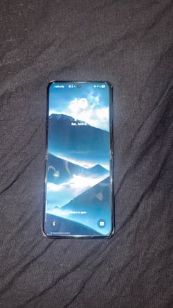 Unlocked Samsung Galaxy Z Flip 5 256GB – Fully Functional
