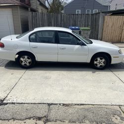 2004 Chevy Malibu 117000 Miles Asking $1750 Obo