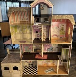 Doll house