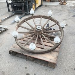 Wagon Wheel Chandelier 1860 To1870 Everything Is There Perfect For Cabin Setting Just Don't Have Room For It I Can Deliver If Need Be