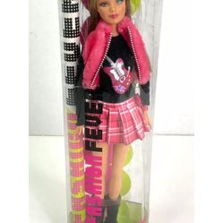  Mattel Fashion Fever Barbie Doll With Poster