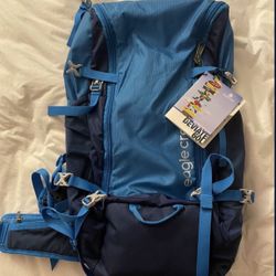 New Women’s Hiking Travel Carryon Backpack 60L