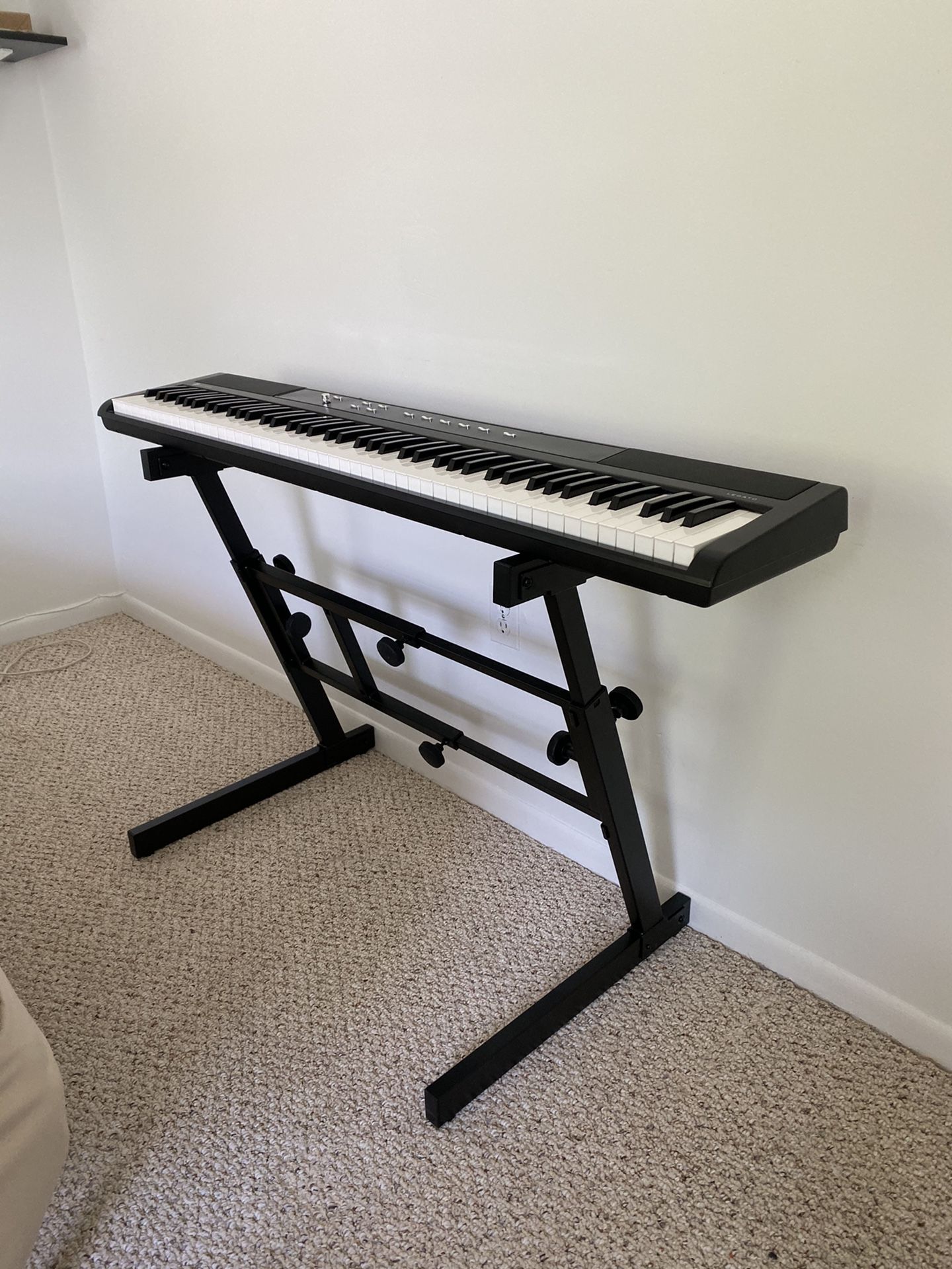 Yamaha Z-Style Keyboard Stand