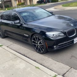 2012 BMW 750