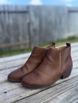 🤎 Women's Brown Ankle Booties – Size 6 $20 OBO