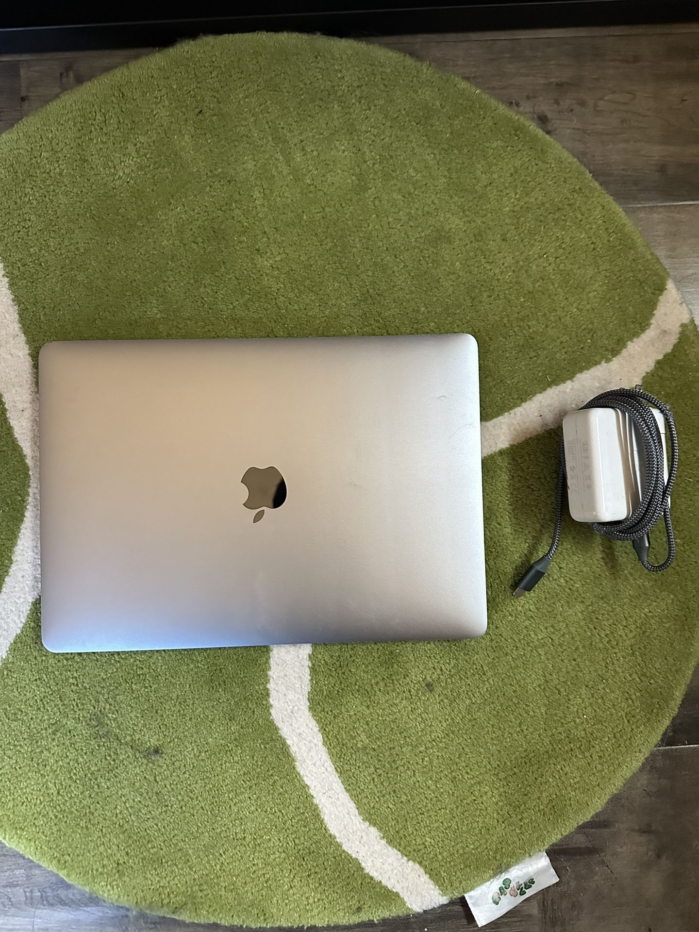 2016 MacBook Pro 13-inch Space Grey