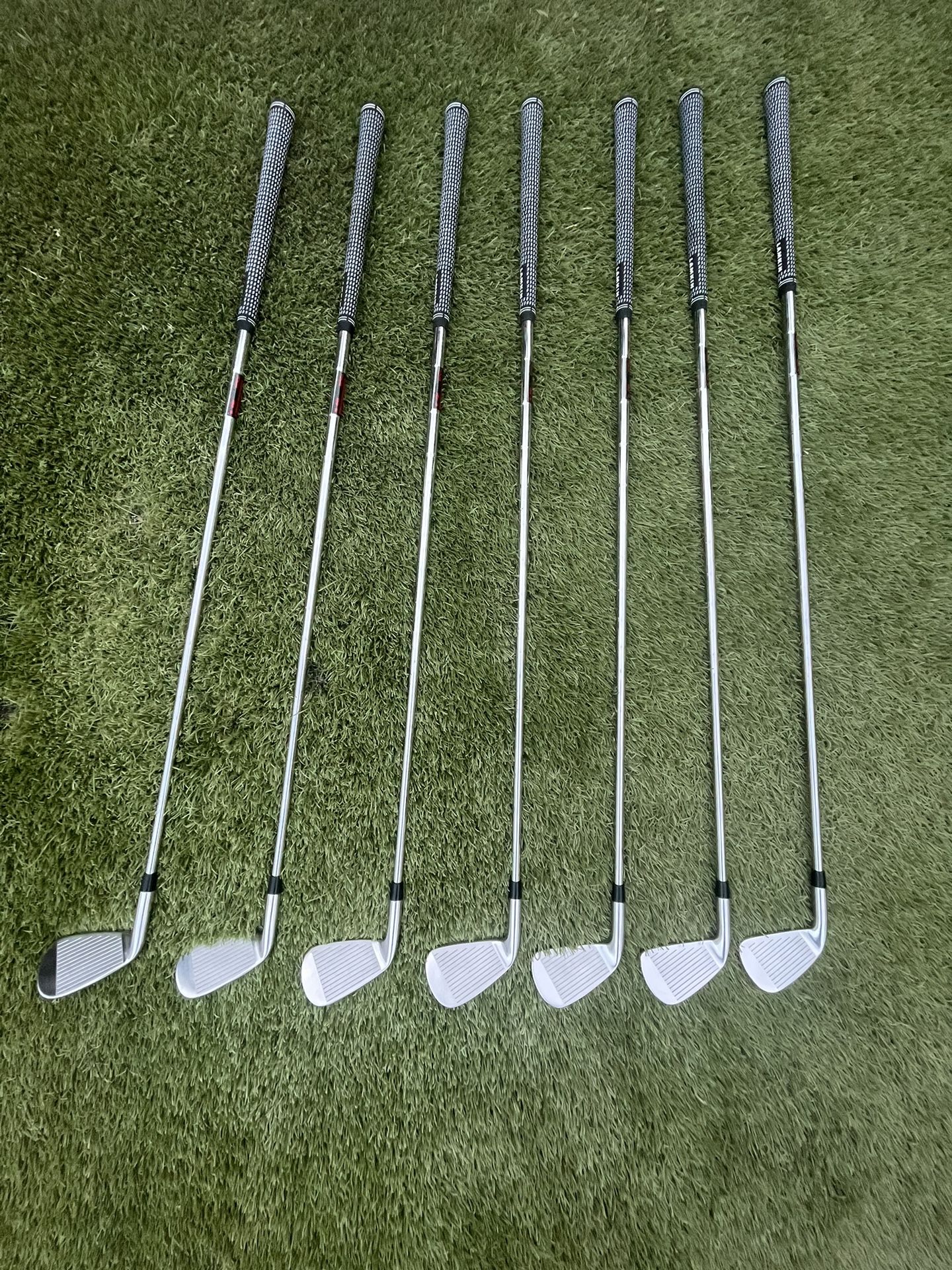 takomo 101t Irons 4-pw brand New 550