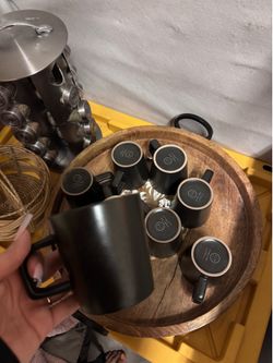 Black mugs & wooden holder