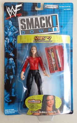 WWE / WWF STEPHANIE MCMAHON WRESTLING FIGURE