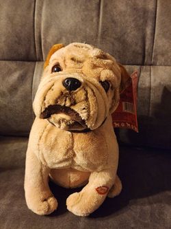 https://offerup.com/redirect/?o=VC5MLlRveXM= Ltd. Singing and Dancing Bulldog Animated Plush Dog (read description)