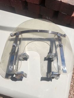 Harley davidson quick detachable windshield