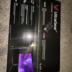 27” LG UltraGear OLED 240 Hz
