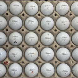 30 Titleist AVX Golf Balls 4/3a Lot B04
