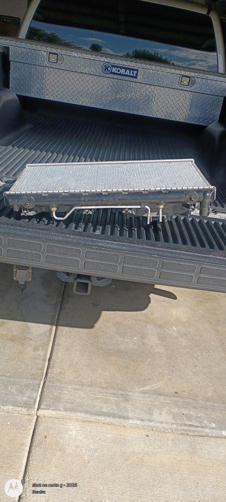 1998 Hyundai Tiburon/Elantra Radiator w/Electric Fans