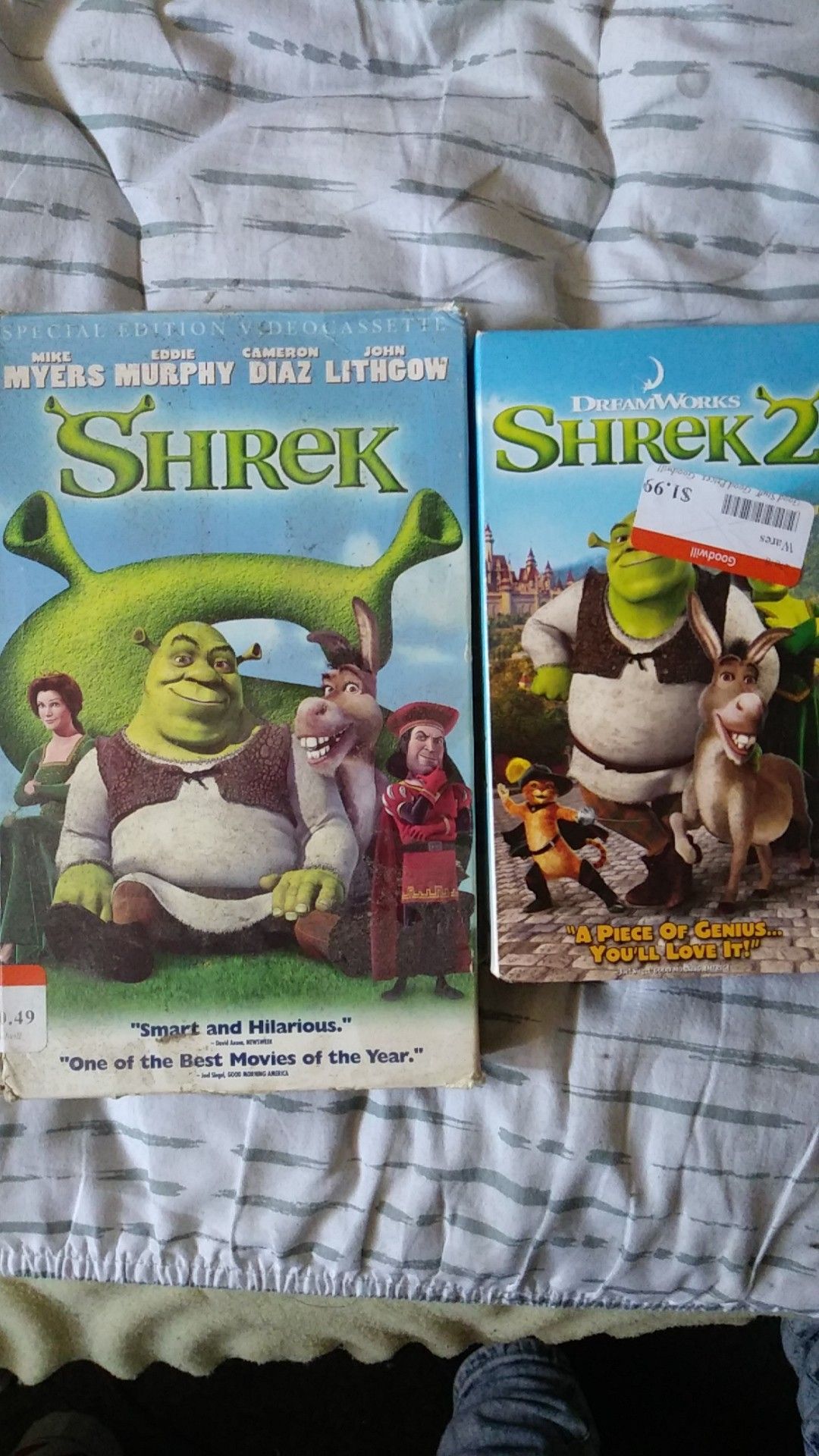 Shrek part 1 and 2 vhs lot! Rare! $7 for both plus $3.49 to ship!