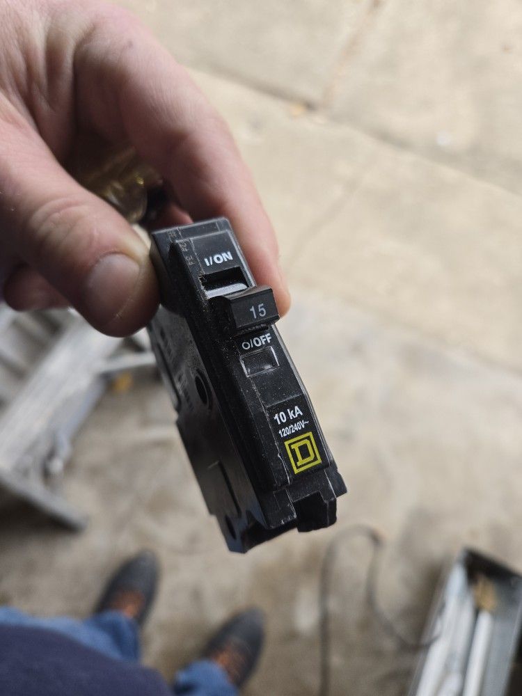 15 & 20 Amp Qo Breakers