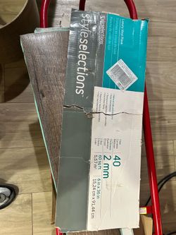 Peel and stick flooring