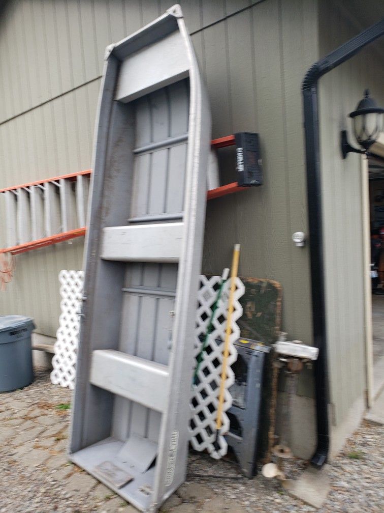 not sure of year fishing boat flat front