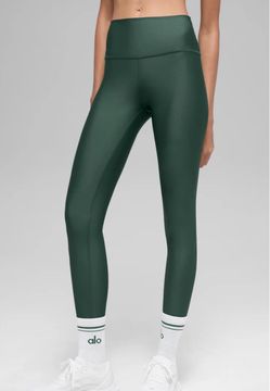 Alo Yoga High-Rise Airlift Leggings 28” in Clover Green Size Small New without tags
