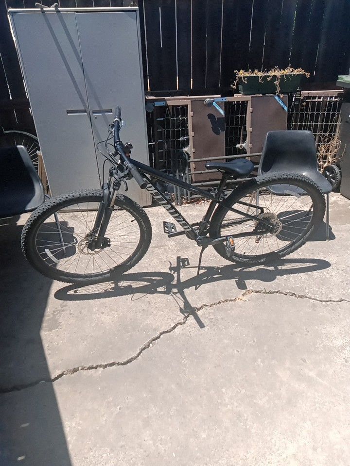 Rock hopper Specialized Bike