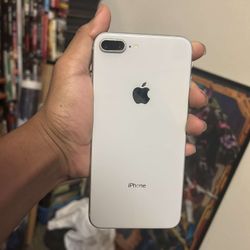 iPhone 8 Plus 