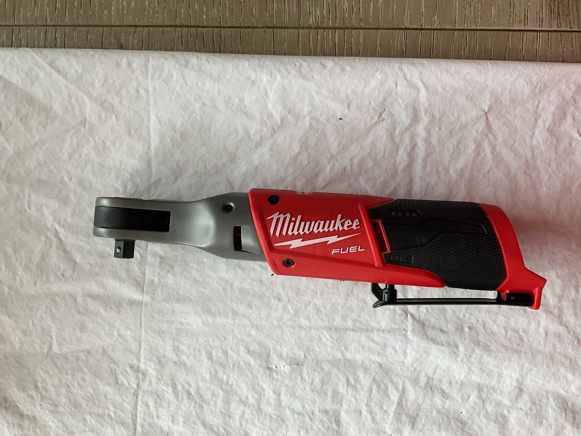 Milwaukee M12 Fuel 3/8 55 Pound Torque Ratchet To Only