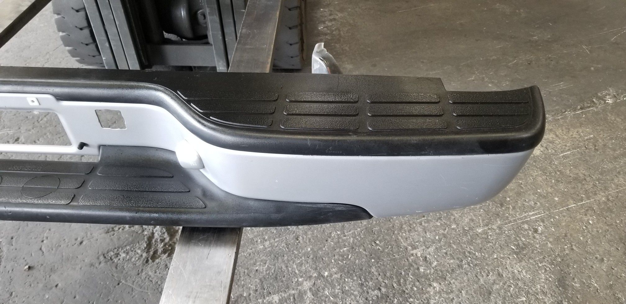 Chevy/GMC Rear Bumper for Sale in Lynwood, CA OfferUp