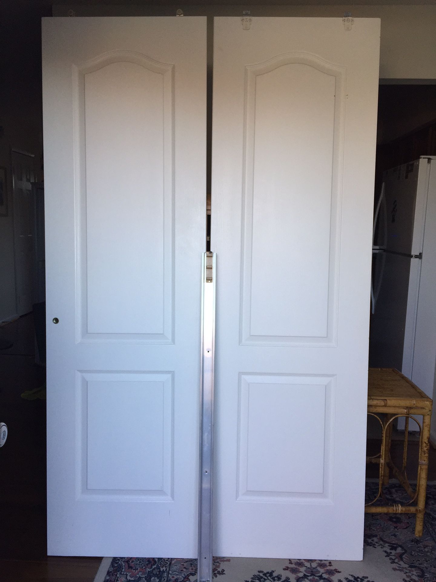 Closet sliding doors