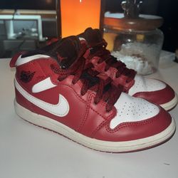 Nike Air Jordan 1 Retro Mid BT 640735-605 Gym Red Size 13C