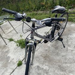 Schwinn Trailway bike