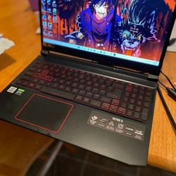 gaming laptop 