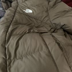 North face puffer 600