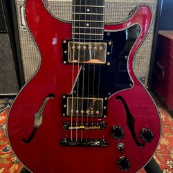 Seventy Seven Albatross Jazz H – Cherry | Premium Japanese Semi-Hollow w/ Case