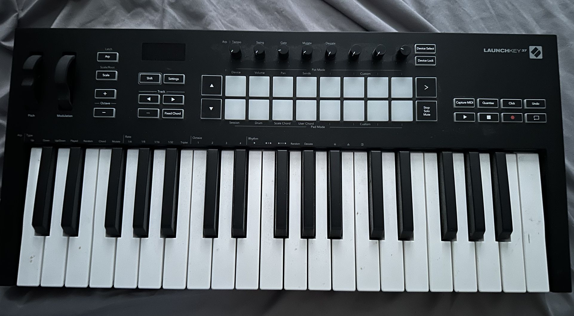 Novation Launchkey 37 MK4 37-key Keyboard Controller