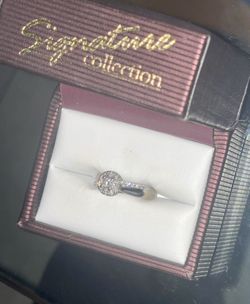 Princess Cut diamond ring