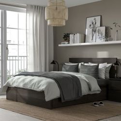 Queen Bed Frame With 2 Nightstands 