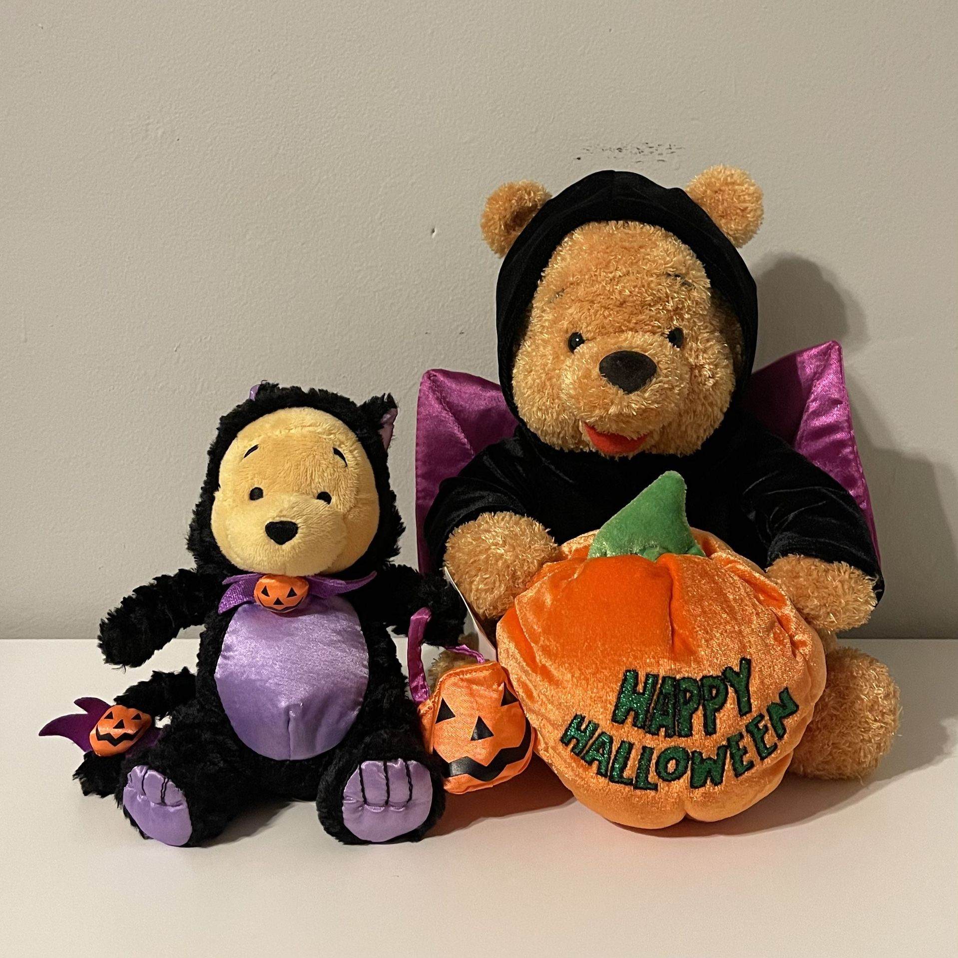 Disney - Vintage Winnie the Pooh Halloween Plush Bundle
