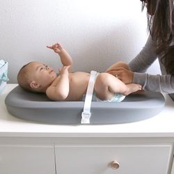 Hatch Grow Smart Changing Pad And Scale