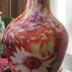 Chinese Decorative Vase 