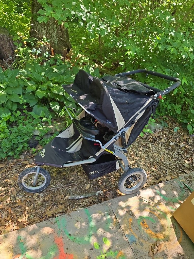 Bob Double Stroller