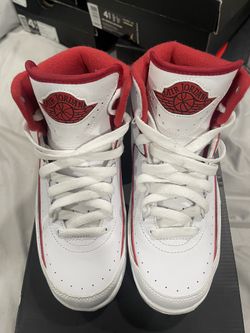 White & Red Jordan Retro 2s Size 4y