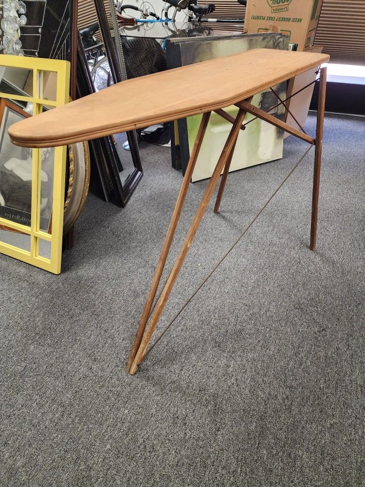 Vintage Wooden Ironing Board – 1930s–1950s Farmhouse Style