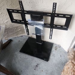 Flat-screen TV Table Mount