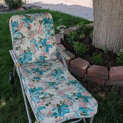 Mid Century Modern 1950's Bunting Reclining Chaise Lounge Chair 