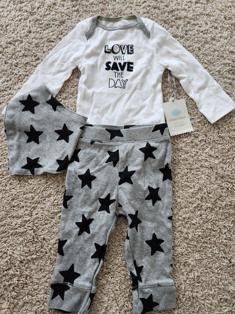 New baby boys outfit size 6-9 months set pants top bib