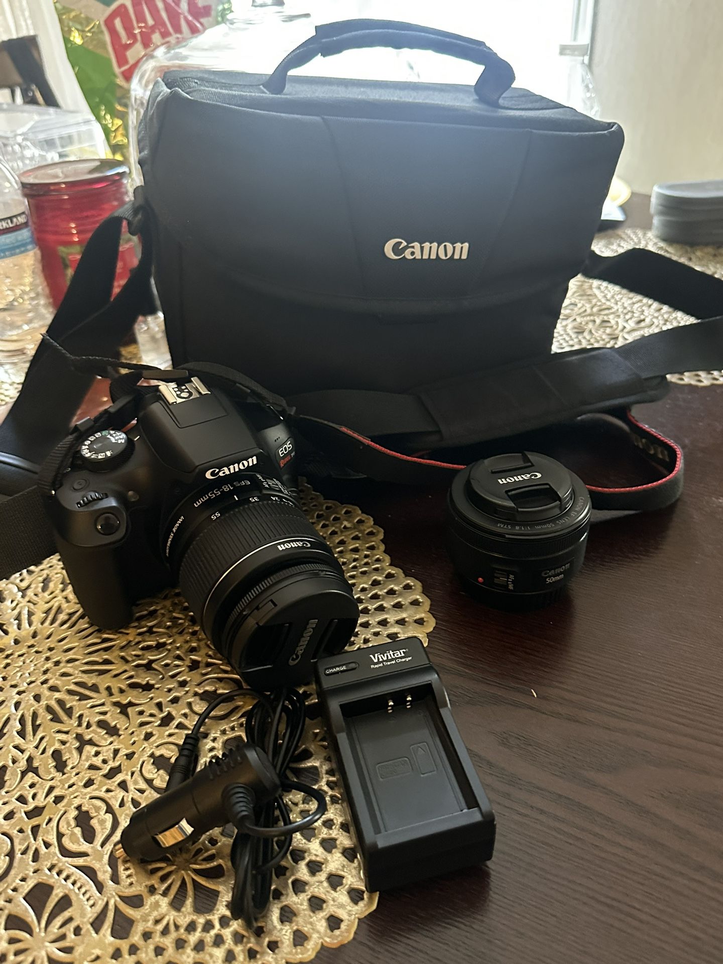 Canon EOS Rebel T6 18-55mm Lens Lit 
