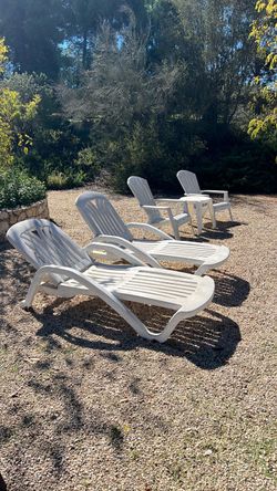 White Plastic Outdoor Lounge Chair Set